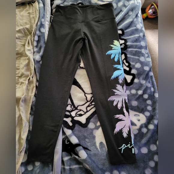 Vs pink shine palm tree cotton leggings, size xl. NWT. - Picture 11 of 12